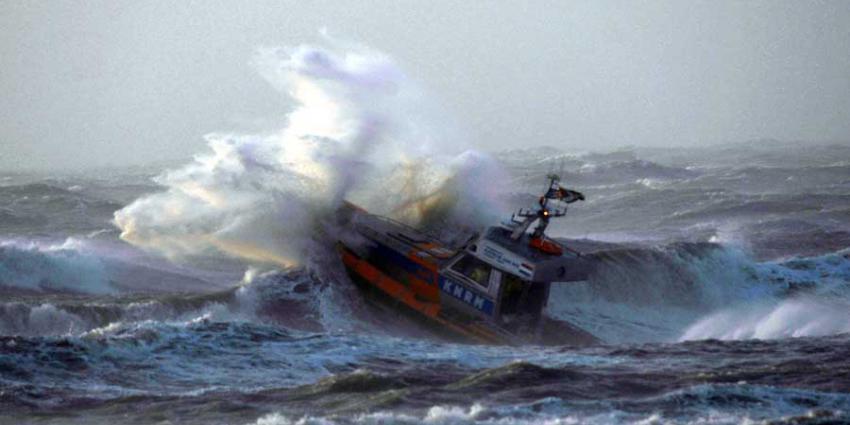 Storm Corrie brengt harde wind en hoge waterstanden