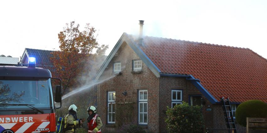 Brandweer blust brand