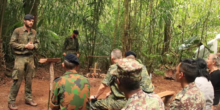 Nederlandse militairen zijn begonnen aan de jungletraining in Suriname.
