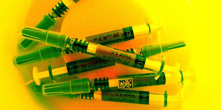 injectie-vaccin-naald