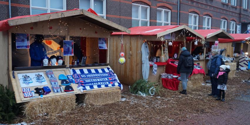 Kerstmarkt Heerenveen druk bezocht