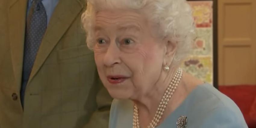 De Britse koningin Elizabeth is positief getest op het coronavirus