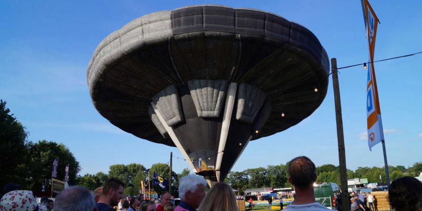 luchtballon-ufo-Joure
