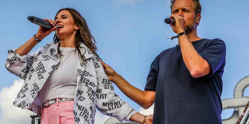 Artiesten vliegen met heli naar Eindhoven, Zwolle en Amsterdam