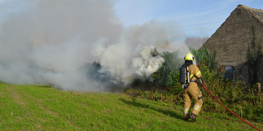 Brandweer blust brand