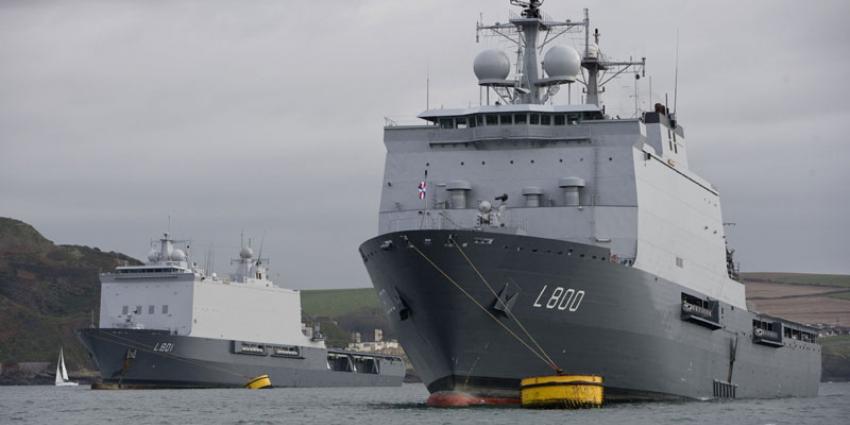 Hulpgoederen ebolalanden aan boord Karel Doorman​