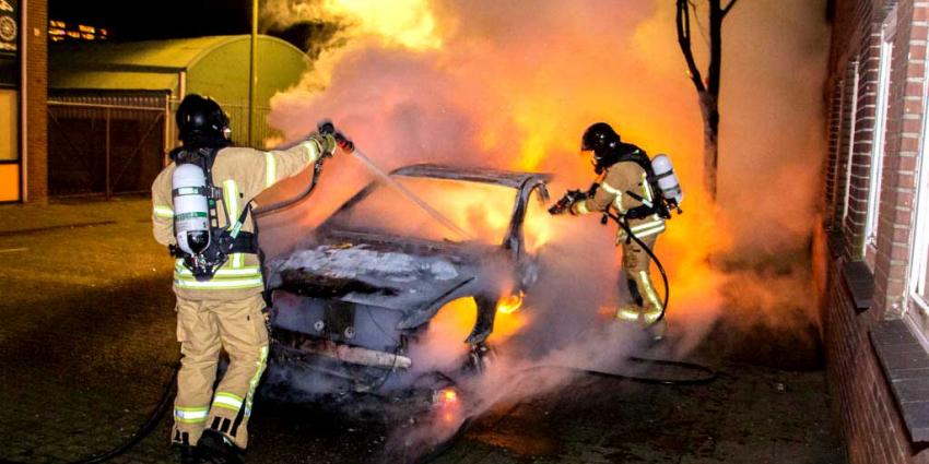Auto compleet uitgebrand tijdens jaarwisseling Vlaardingen
