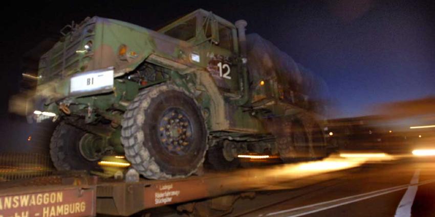 Eerste wapentransport met Amerikaans militair materieel in Duitsland aangekomen