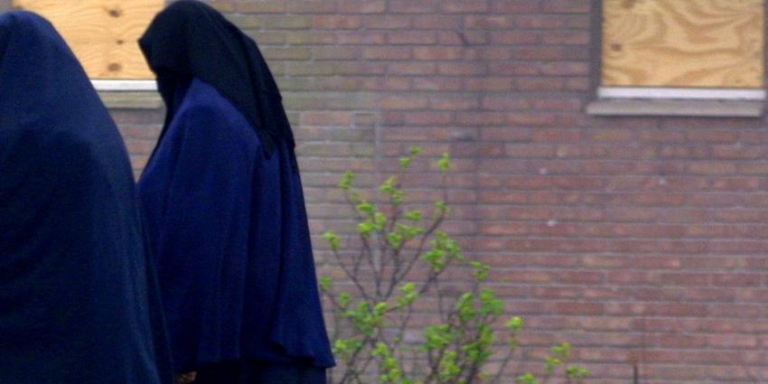 AIVD waarschuwt voor jihadistische vrouwen
