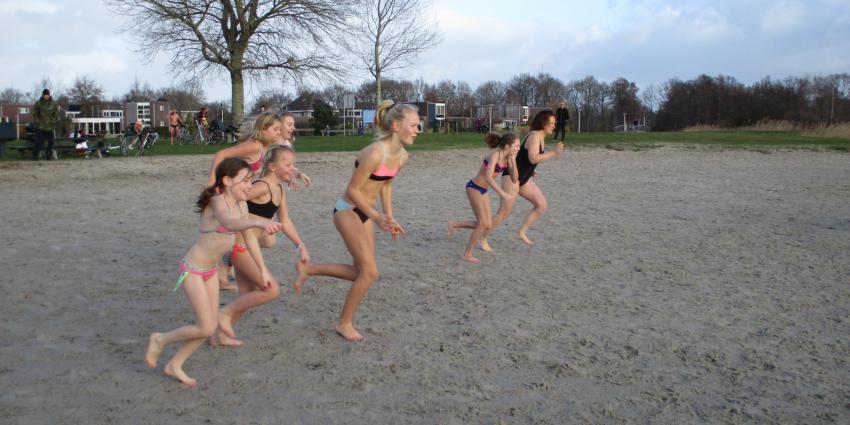Nieuwjaarsduik Heerenveen