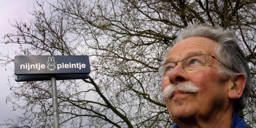 Dick Bruna, de geestelijk vader van nijntje, overleden