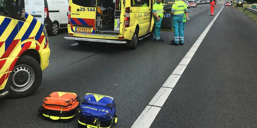 Vier gewonden bij eenzijdig ongeval op A58