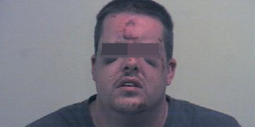 Vrouw slaat verkrachter bont en blauw