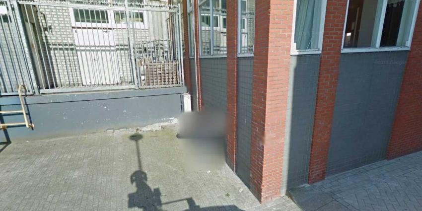 Beeld plassende vrouw in Almere gaat de hele wereld rond