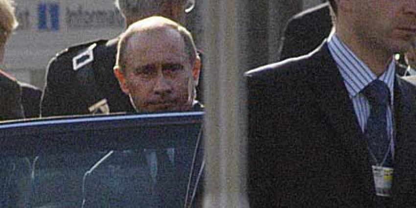 Macron en Poetin zijn het eens over maatregelen om escalatie in Oekraïne te stoppen