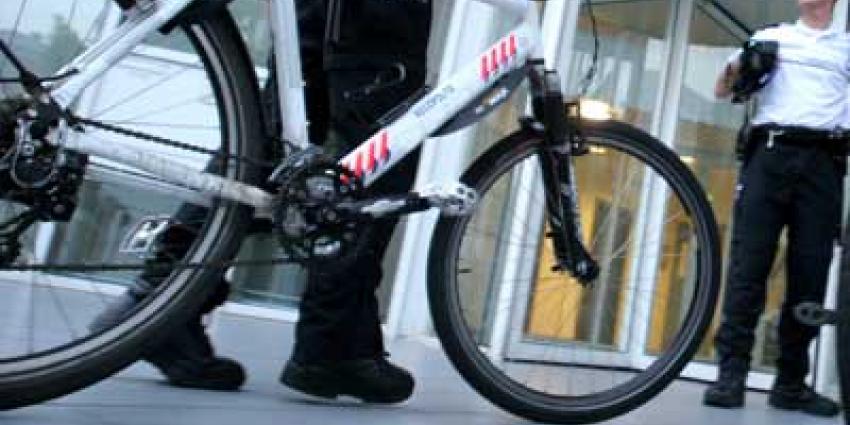 Foto van politie biker fiets | Archief EHF