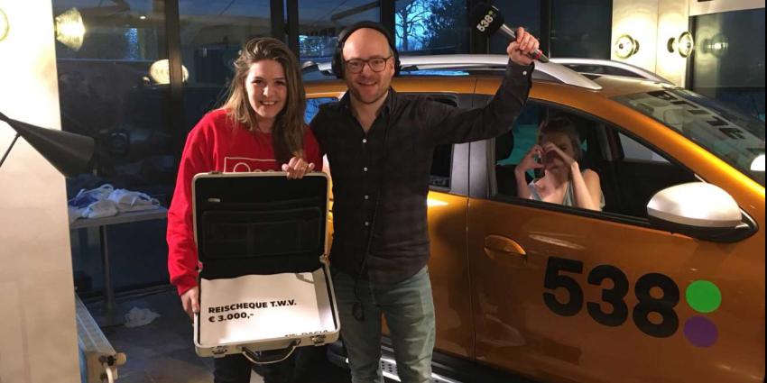 'Blijf erin en win': Shirley van der Bilt uit Nieuwegein stapt als tweede uit de auto!