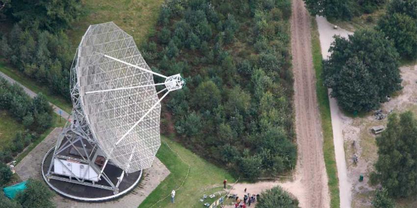 Foto van radiotelescoop Dwingeloo | CAMRAS/ASTRON