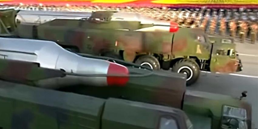 Noord-Korea lanceert raket die direct ontploft
