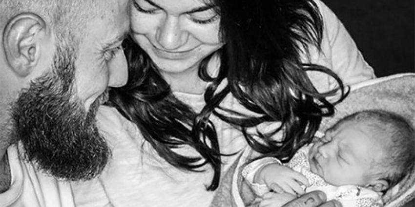 Roxanne Hazes bevalt van eerste kindje