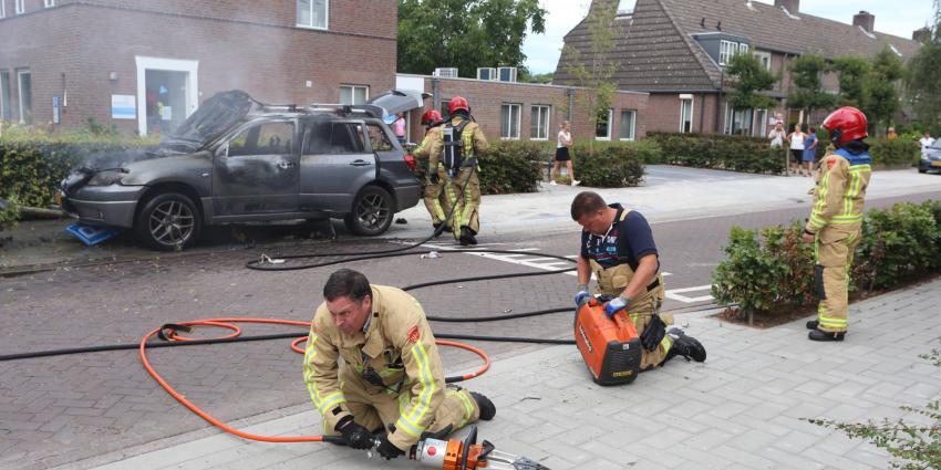 Voertuig volledig uitgebrand