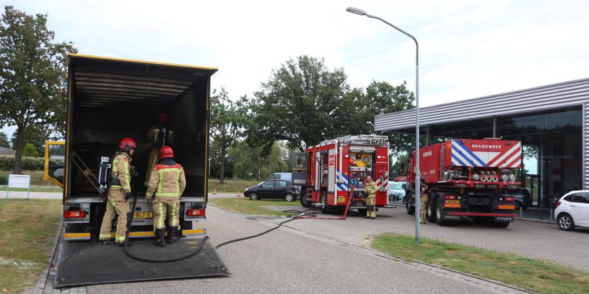 Brand in trailer van DHL
