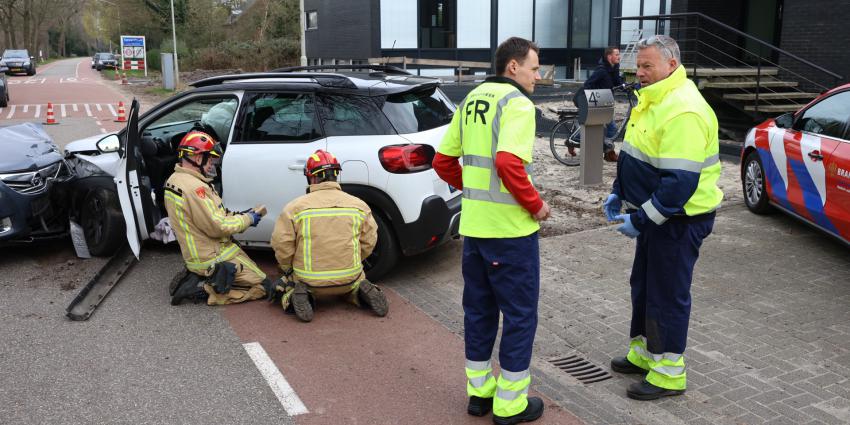 Hulpdiensten ter plaatse