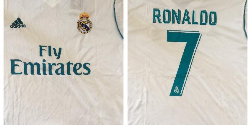 Wereldsterren steunen Dierendag veiling Stichting Dierenhulp