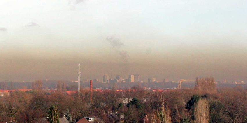 Smog boven stad