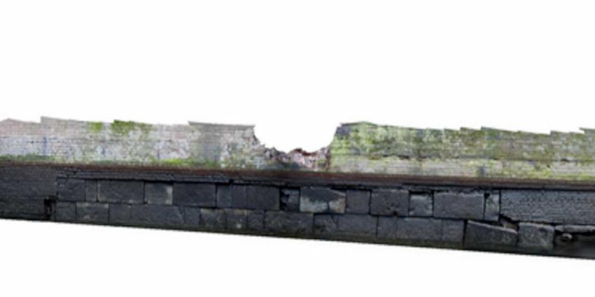 Gedeelte middeleeuwse stadsmuur in Amsterdam ontdekt