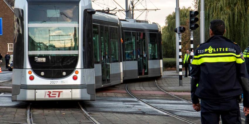 RET-tram ontspoord 