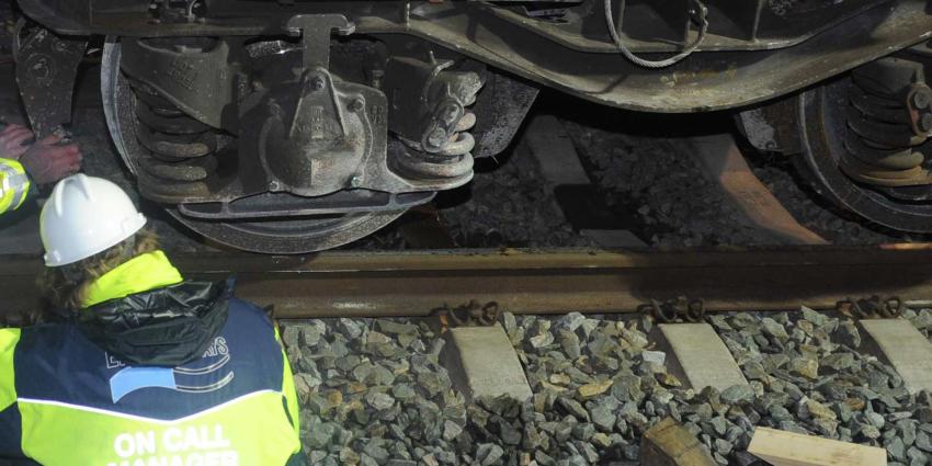 botsing, goederentreinen, treinverkeer, plat, venlo