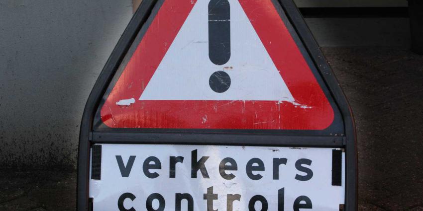 verkeerscontrole-bord-politie