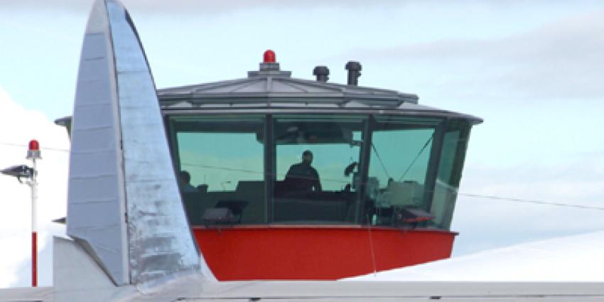 Foto van verkeerstoren Luchthaven Lelystad | Archief EHF