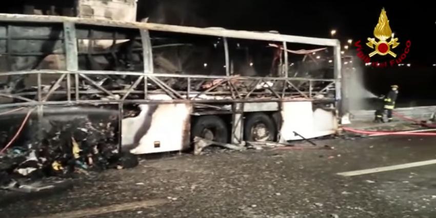 Scholieren komen om het leven bij ongeluk met Hongaarse schoolbus in Italië