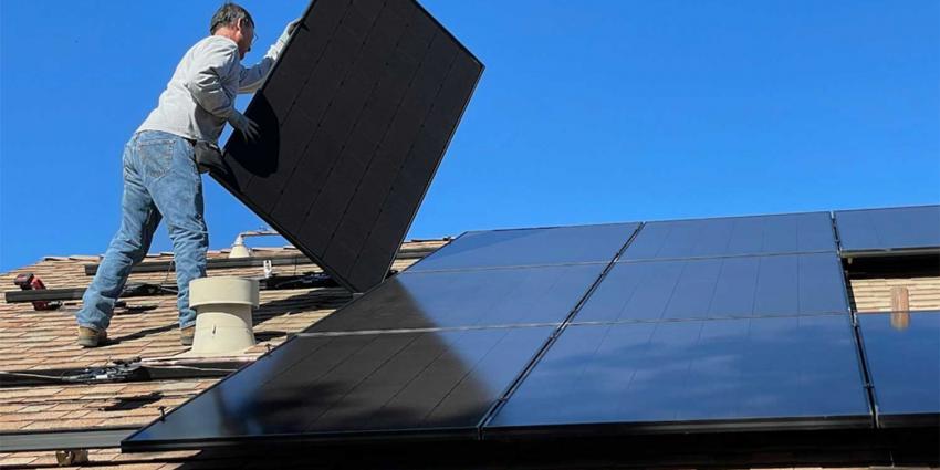 zonnepanelen-installatie-dak