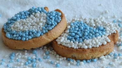 Beschuit met muisjes