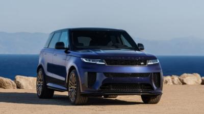 Range Rover presenteert een nieuwe, ambachtelijke laktechniek