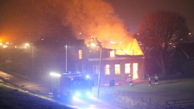 Leegstaande boerderij in vlammen opgegaan