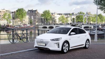 Hyundai geeft IONIQ Electric extra impuls via Eneco en Fastned.