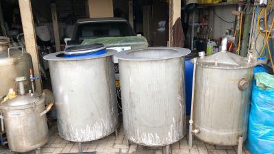 Drugslabs opgerold en aanhoudingen in drugsonderzoek