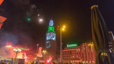 Feestende fans FC Groningen