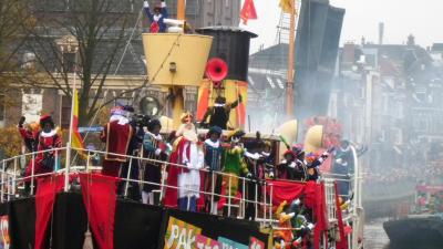 Foto van intocht Sinterklaas in Groningen | Bert van den Berg