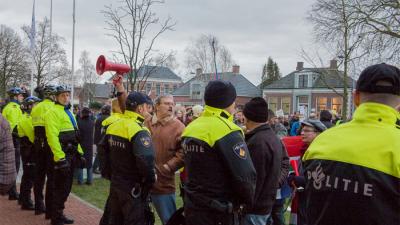 Foto van demonstratie Loppersum | Rieks Oijnhausen | rieksoijnhausen.nl/