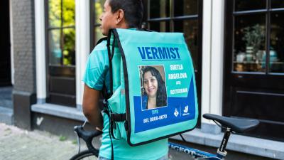 Deliveroo bezorgers zoeken naar vermiste personen 