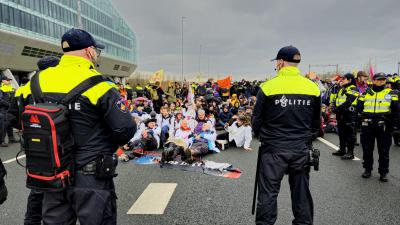 Verboden demonstratie op A10 bij Amsterdam