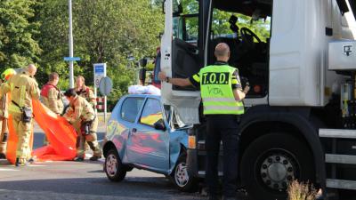 Foto van frontale aanrijding in Zwartewaal