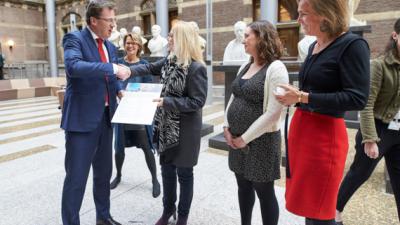 'Bezuinigingen criminaliteitspreventie staan haaks op kabinetsbeleid'