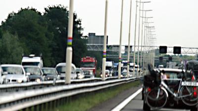 Verkeer A12 vast na ongeval