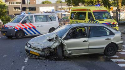 Vier gewonden bij forse aanrijding Rotterdam